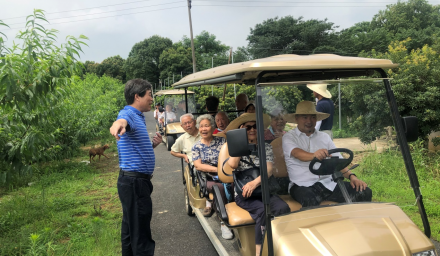 杭州種業(yè)集團邀請離退休老同志參觀徑山基地